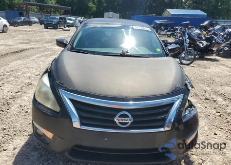 2015 Nissan Altima 2.5 из США, поврежденный, VIN 1N4AL3APXFC178603